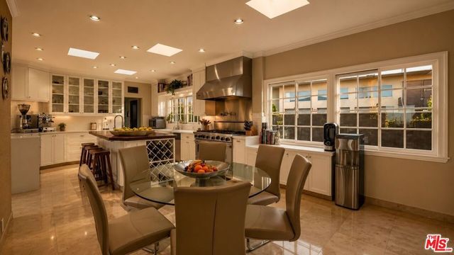 8740 W Saint Ives Drive, West Hollywood, CA 90069