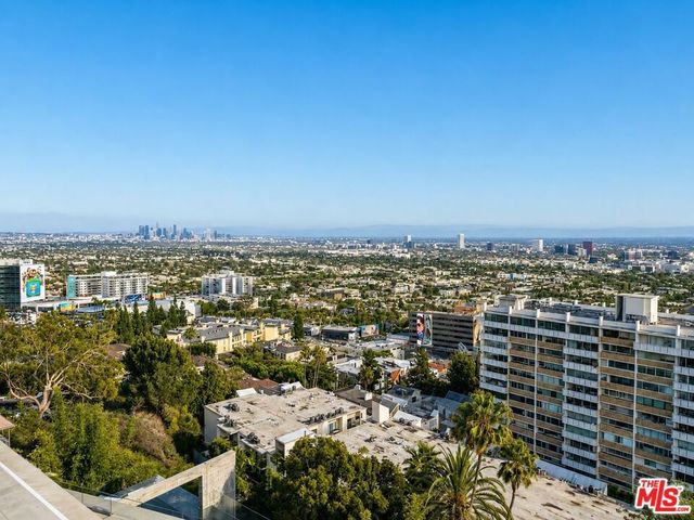 8740 W Saint Ives Drive, West Hollywood, CA 90069