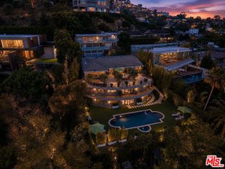 8740 W Saint Ives Drive, West Hollywood, CA 90069