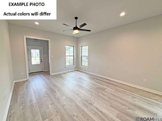 13049 Ducks Landing St, Gonzales, LA 70737