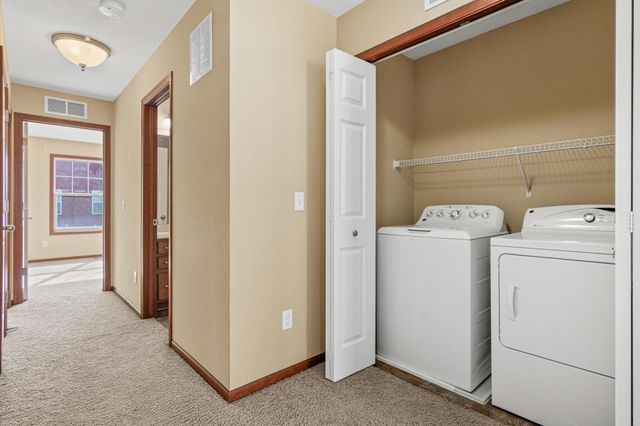 1949 Commonwealth Boulevard 2, Chanhassen, MN 55317