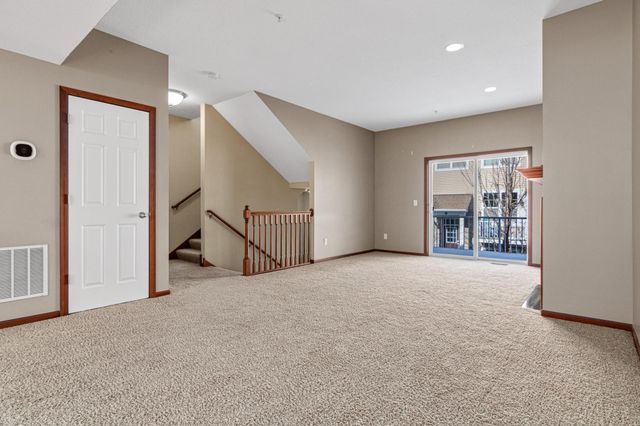 1949 Commonwealth Boulevard 2, Chanhassen, MN 55317