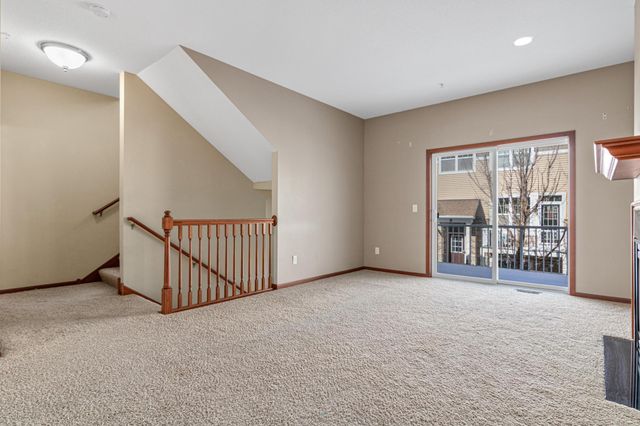 1949 Commonwealth Boulevard 2, Chanhassen, MN 55317