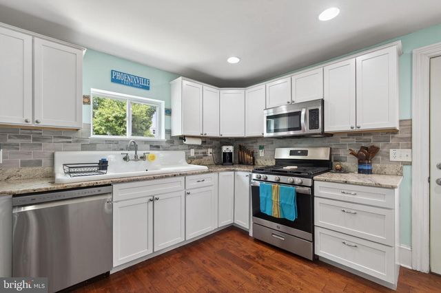 43 OAK ST, Phoenixville, PA 19460