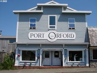 246 6TH St, Port Orford, OR 97465