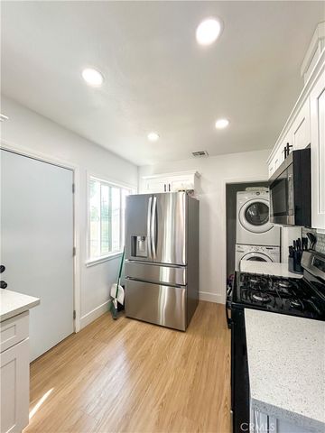 2719 N Lugo, San Bernardino, CA 92404