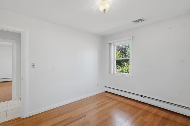 7 Dewey Avenue, Woburn, MA 01801