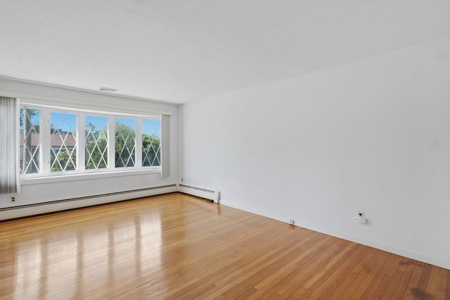 7 Dewey Avenue, Woburn, MA 01801