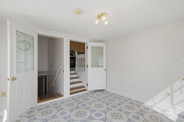 7 Dewey Avenue, Woburn, MA 01801