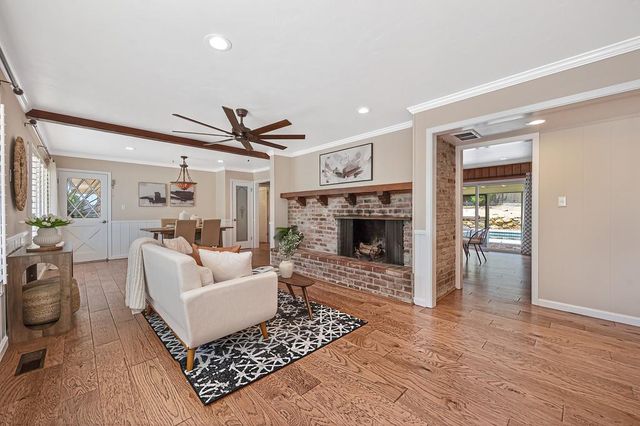 2180 Carol Ln, Roseville, CA 95747