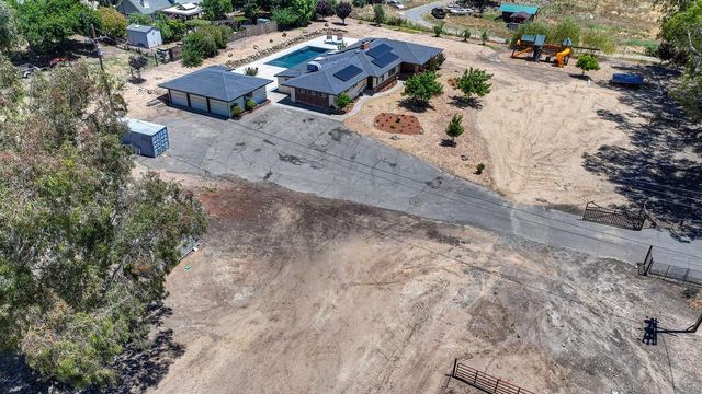 2180 Carol Ln, Roseville, CA 95747