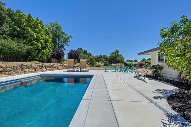 2180 Carol Ln, Roseville, CA 95747