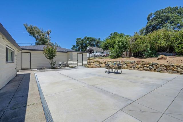 2180 Carol Ln, Roseville, CA 95747
