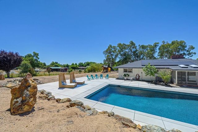 2180 Carol Ln, Roseville, CA 95747