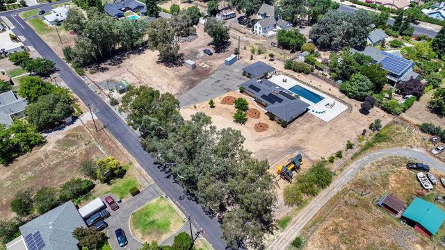 2180 Carol Ln, Roseville, CA 95747