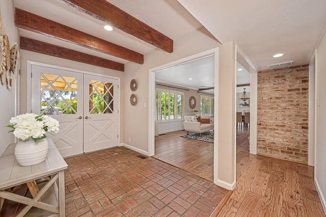 2180 Carol Ln, Roseville, CA 95747