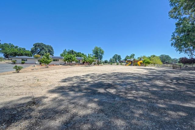 2180 Carol Ln, Roseville, CA 95747
