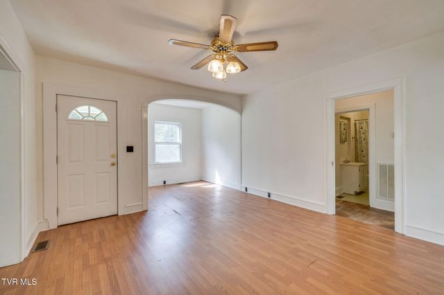 3512 West Walnut Street, Johnson City, TN 37604