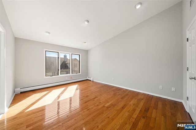 201 Beech Court, Norwood, NJ 07648