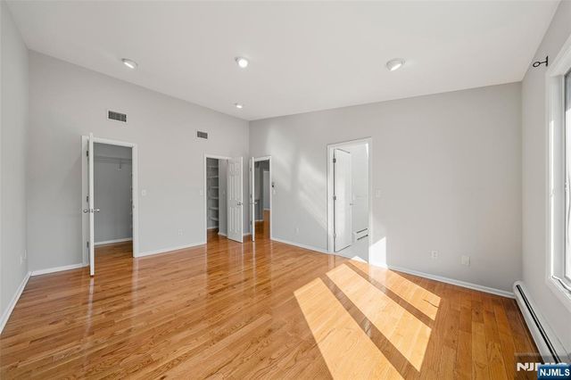 201 Beech Court, Norwood, NJ 07648