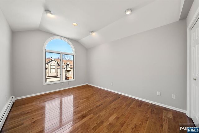 201 Beech Court, Norwood, NJ 07648