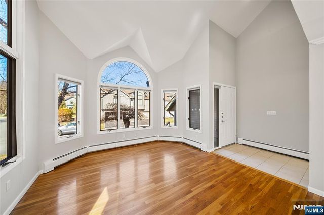 201 Beech Court, Norwood, NJ 07648