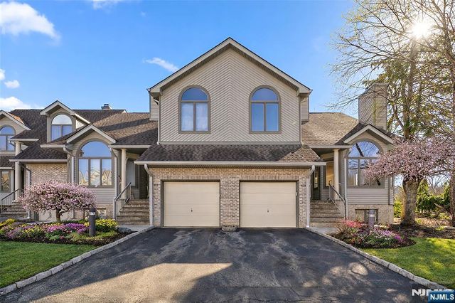 201 Beech Court, Norwood, NJ 07648