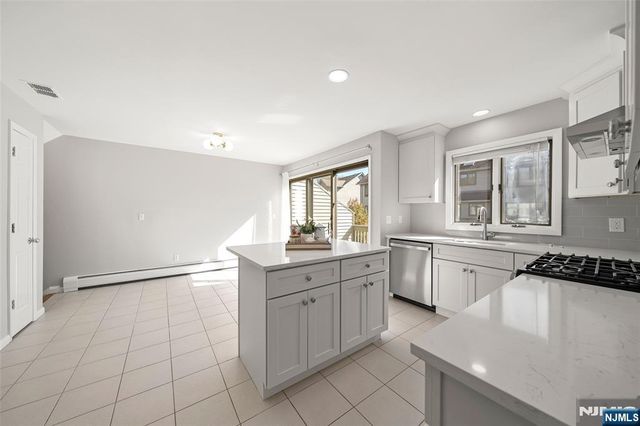 201 Beech Court, Norwood, NJ 07648