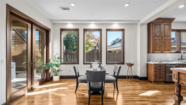 4914 Imperial Street, Bellaire, TX 77401