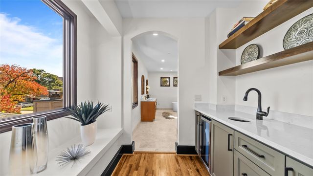 4914 Imperial Street, Bellaire, TX 77401