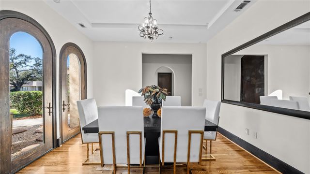 4914 Imperial Street, Bellaire, TX 77401