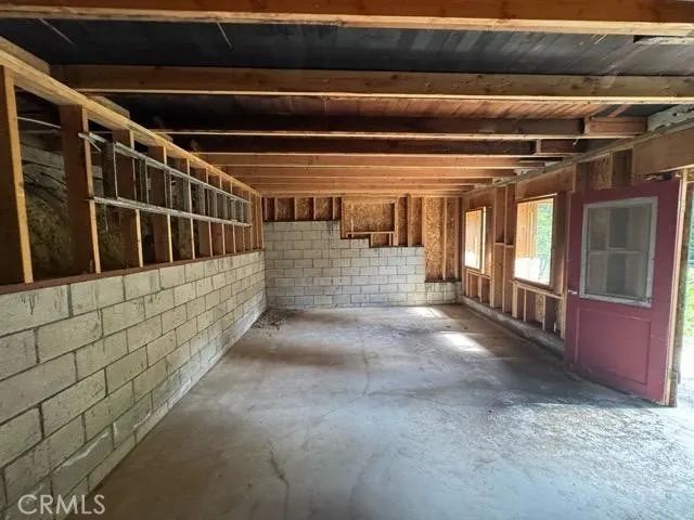 435 Blue Jay Canyon, Blue Jay, CA 92317