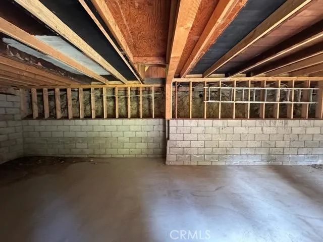 435 Blue Jay Canyon, Blue Jay, CA 92317