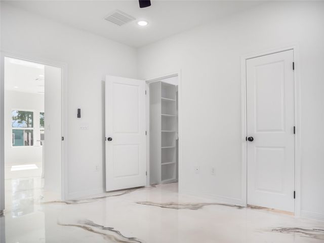 16736 E Ivanhoe, Montgomery, TX 77316