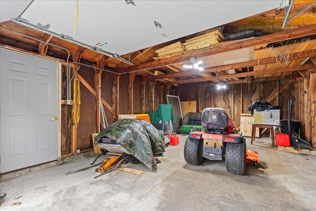 6492 Municipal DRIVE, West Bend, WI 53095