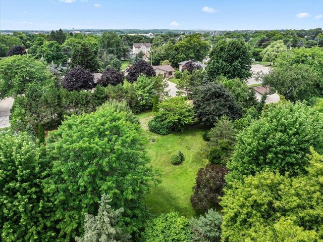 6492 Municipal DRIVE, West Bend, WI 53095