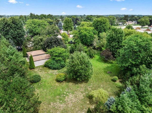 6492 Municipal DRIVE, West Bend, WI 53095