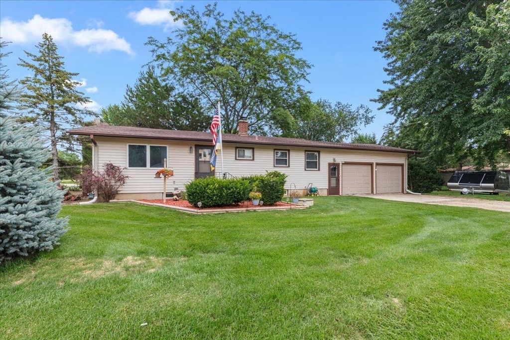 6492 Municipal DRIVE, West Bend, WI 53095