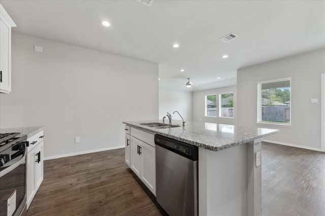 3414 Quiet Gate Lane, Conroe, TX 77301