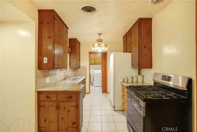 12445 Killion Street, Valley Village, CA 91607