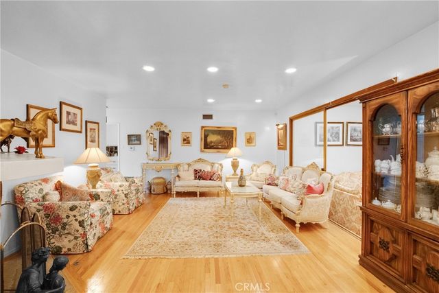 12445 Killion Street, Valley Village, CA 91607