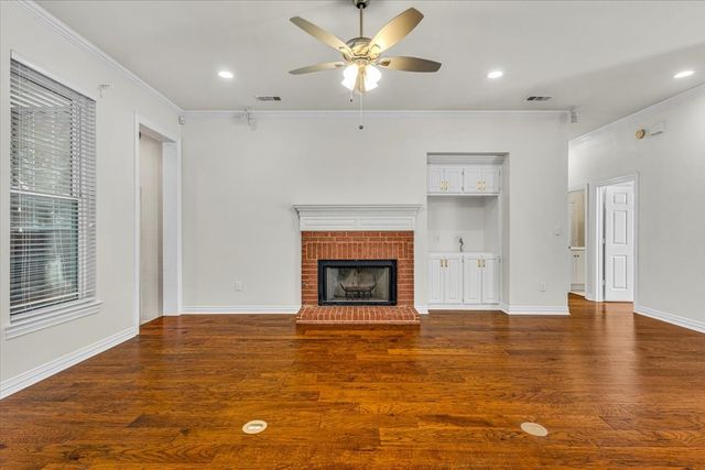 716 Ticonderoga Drive, Denton, TX 76205