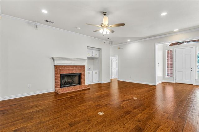716 Ticonderoga Drive, Denton, TX 76205