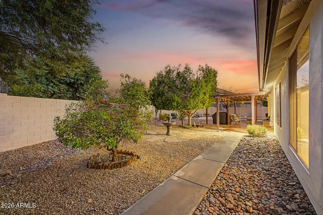 3105 E Hiddenview Drive, Phoenix, AZ 85048