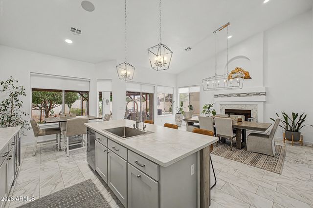 3105 E Hiddenview Drive, Phoenix, AZ 85048
