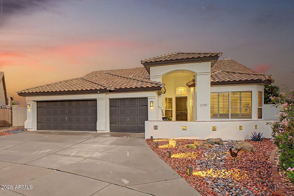 3105 E Hiddenview Drive, Phoenix, AZ 85048