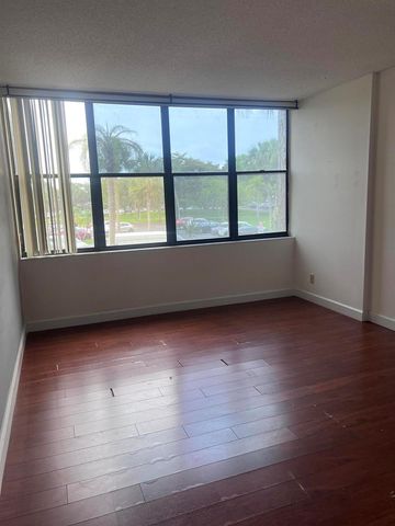 16300 Golf Club Road 216, Weston, FL 33326