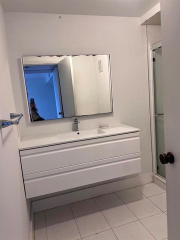 16300 Golf Club Road 216, Weston, FL 33326