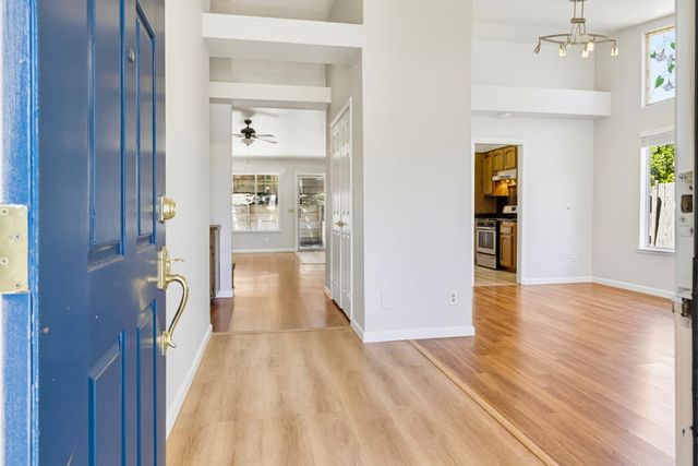 8201 Palmerson Dr, Antelope, CA 95843