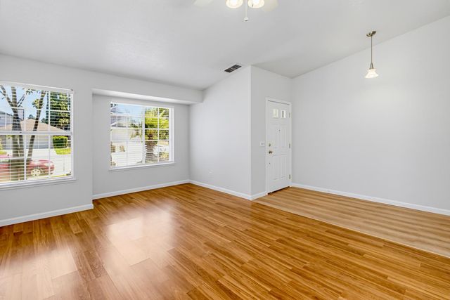 8201 Palmerson Dr, Antelope, CA 95843